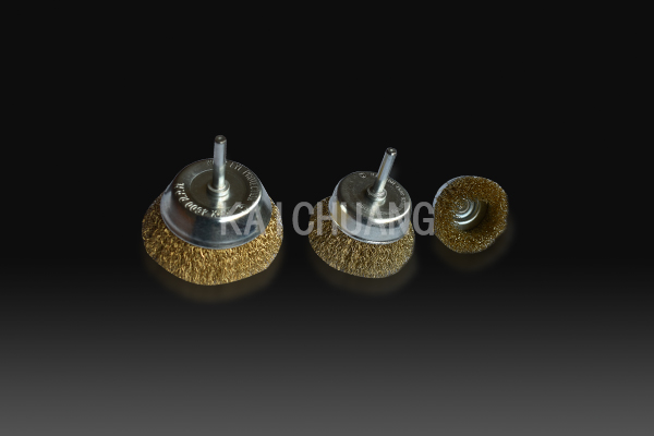 CUP BRUSH WITH SHAFT CRIMPED WIRE